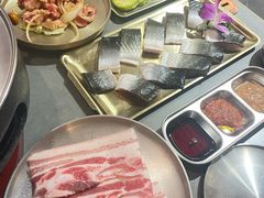 -围炉肉舍丹东海鲜烤肉·烤活鳗(步行街店)