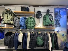 -王府井百货(中州中路店)