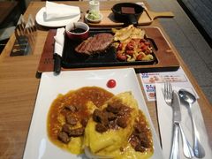 -必胜客(东岳店)