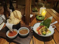-三亚艾迪逊酒店·海滩烧烤 BARBACOA·现场乐队·浪漫晚餐·烧烤海鲜