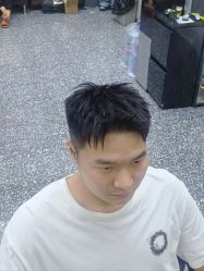 -藤野造型专业烫染接发