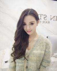微信预约15721263133-专业烫发染发接发