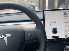 -TESLA 特斯拉(上海太古汇体验店)