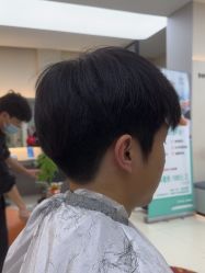 -优尚·烫·染·店