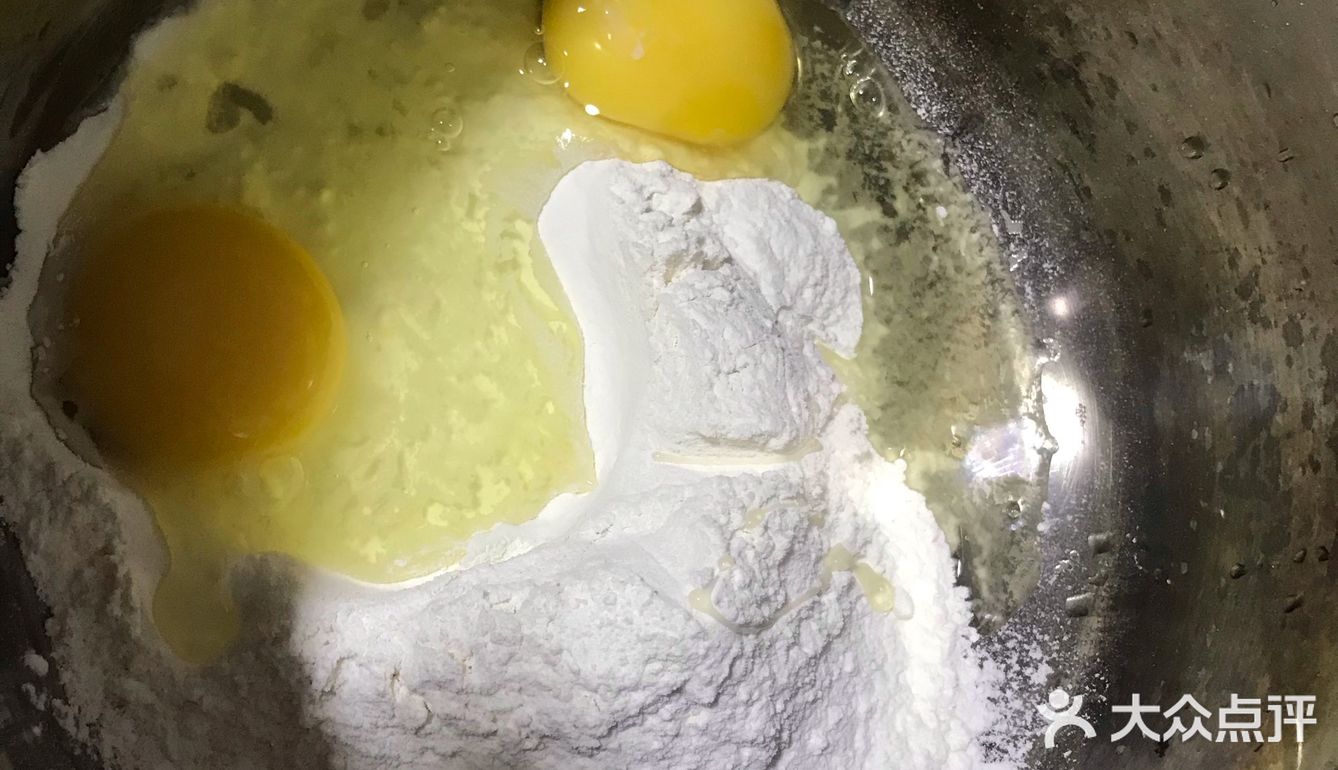 快手营养早餐系列之  黑芝麻鸡蛋煎饼卷