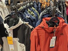 -唯品会(北京国瑞城店)