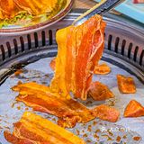 🔥头顶一朵棉花糖的肥牛😋解封后第一顿堂食烤肉是啥滋味～