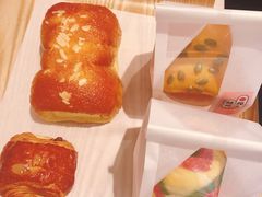 -万利隆·活力烘焙(人民路店)