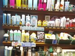 -星巴克(杭州临平银泰城B1店)
