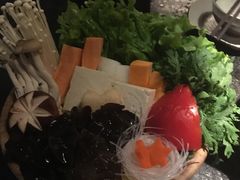 -湊湊火锅·茶憩(新中关购物中心店)