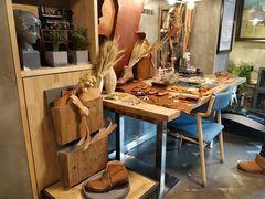 大堂-HIGH FIVE哈福手工汉堡(桂林路店)