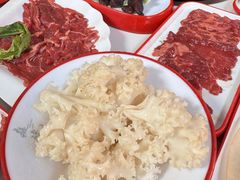 -毛辣果·贵州红酸汤牛肉火锅(西单店)