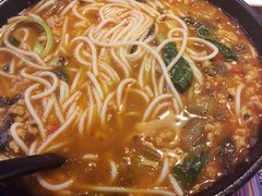 -香巴拉云南餐厅(华莱坞店)