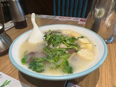 -小杨生煎(金山百联购物中心3楼店)