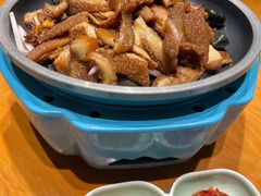 -娜仁图雅蒙古美食村(33小镇店)