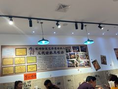 -柳州肥姨妈大骨螺蛳粉(沙河店)