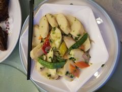 -东豪园林海鲜酒家(南港路辅路店)