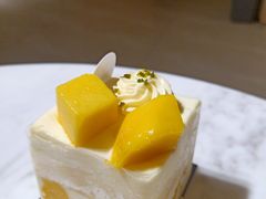 芒果蛋糕切片-顶东面包花园·生日蛋糕(世博店)