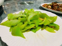 炒水东芥菜-花城苑广府菜(侨鑫店)