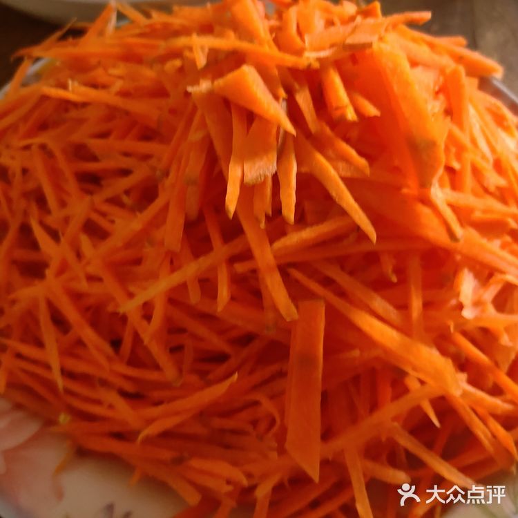 好好吃饭好好减肥-素炒胡萝卜丝