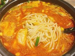 香辣小锅米线-滇越乘象云南餐厅(豆各庄店)