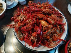 -虾弄弄海派小龙虾·牛羊蝎子火锅