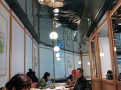 靠窗位-老乡鸡(上海品尊国际中心店)