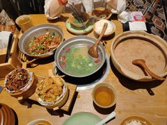 -吃饭皇帝大土家民族菜(正大广场店)
