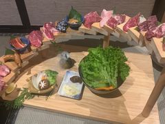 -山川小町·极番烧肉(新地假日广场店)