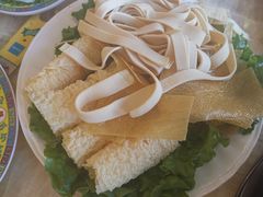 油豆皮-清真马家美食城•海鲜•青岛菜•火锅(延安三路店)