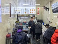 -何老二卤汁凉粉