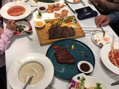 -马克西姆俄罗斯餐厅(通亚街店)