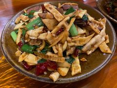 春笋腊肉-苗湘食府(十年店)