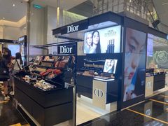-Dior(新八佰伴店)