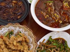 -胡子饮食店