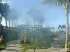 楼下的小径-大堂酒廊·亚龙湾万豪度假酒店