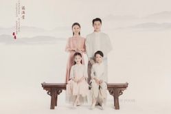 -小熊维尼高端孕婴摄影(清湖金銮店)