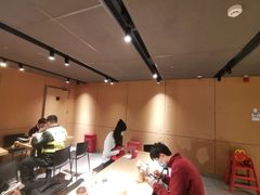 大堂-麦当劳(中山公园龙之梦店)