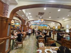 大堂-清真·玛丽亚新疆菜主题餐厅(浙江中路店)