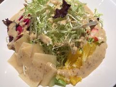 蔬菜沙拉-悦海·家宴·冰花皮皮虾大锅贴(宝龙店)