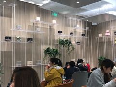 大堂-奈雪的茶(市百一店)