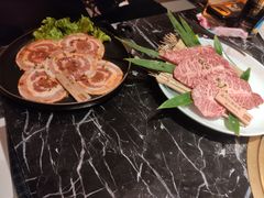 -山川小町·极番烧肉(新地假日广场店)