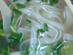 斋汤粉-牛师傅广式药膳牛骨汤美食(江南西店)