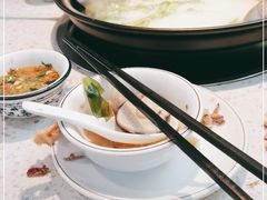 -顺德公猪肚鸡·煲仔饭(白石洲店)