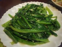 蒜蓉油麦菜-新疆食府(华龙店)