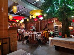 大堂-去吃龙虾|鲜活小海鲜·鲜货烧烤(红林世界城店)