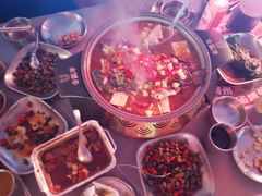 -令狐冲·炭烤活鱼(宝龙店)