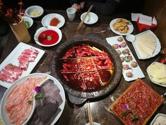 -红九格老火锅(三峡广场店)