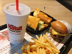 -The Habit Burger Grill 哈比特汉堡(复兴soho店)