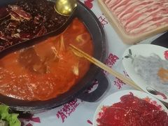 -肖婷姐大铁锅重庆火锅(南湖店)